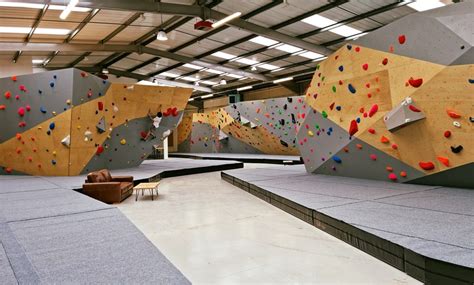 indoor bouldering at blochaus.